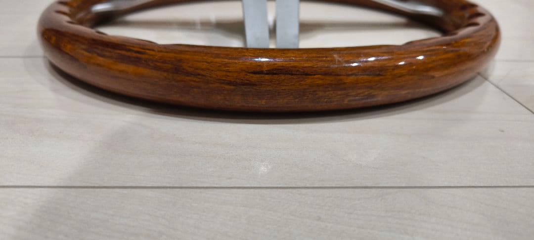 ステアリング　ポール・リカール　ナルディホーンボタン付き！　中古品