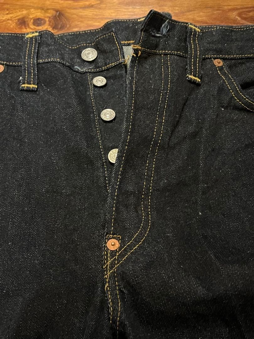 リーバイス501XXcバレンシア製1937年モデル 復刻版