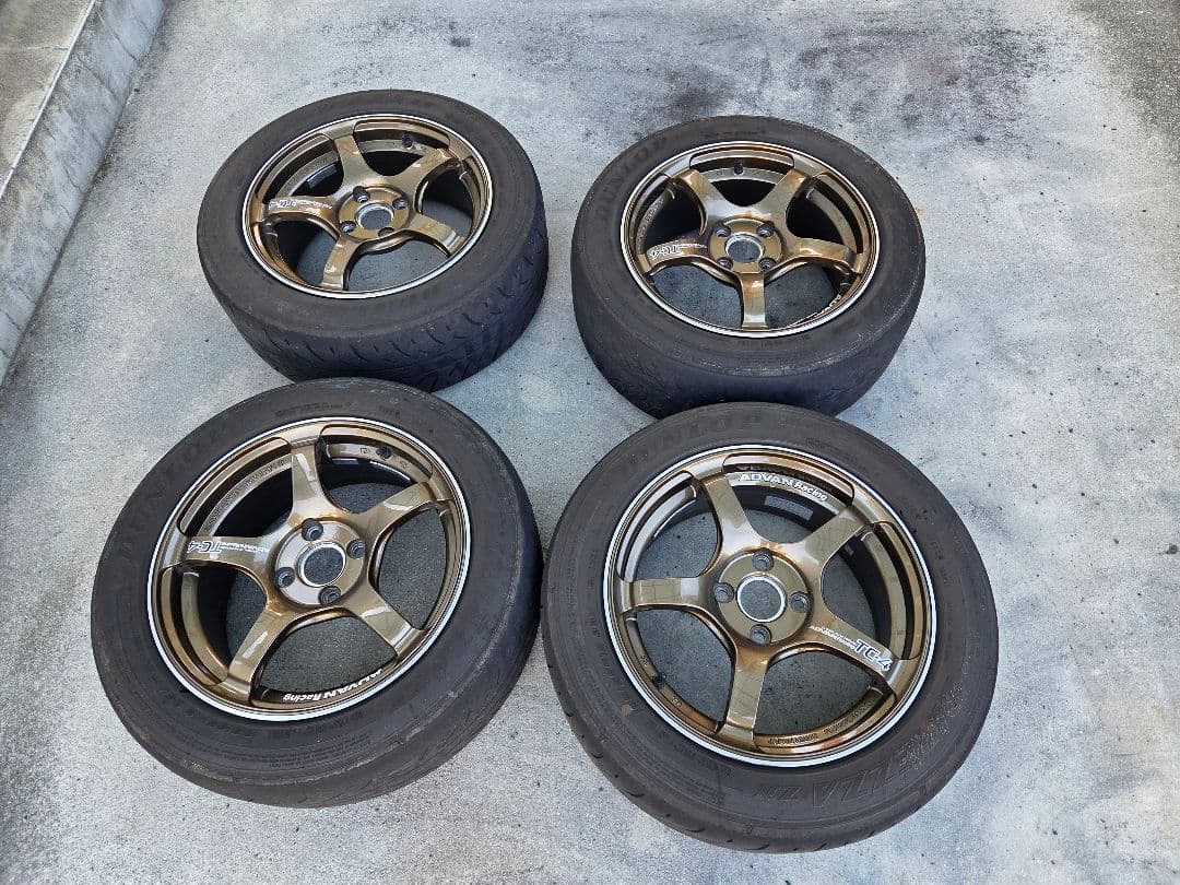 ADVAN TC-4 15インチ 4穴 PCD100 6.5j ET40