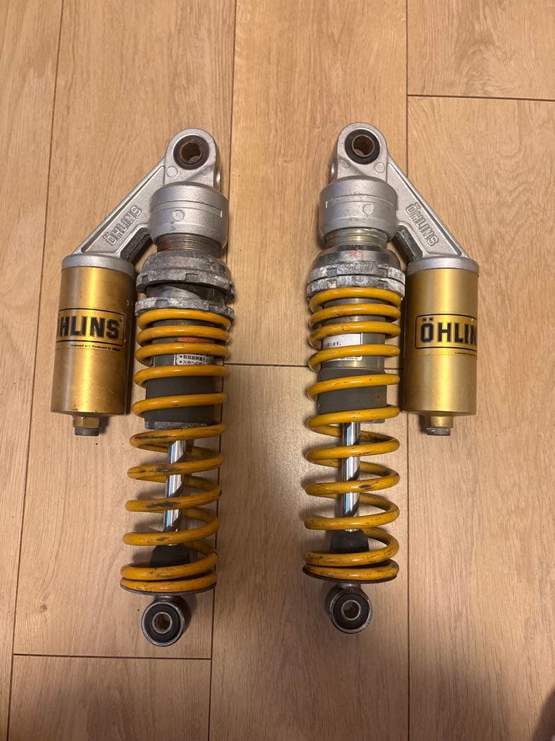 オーリンズ　リアサス