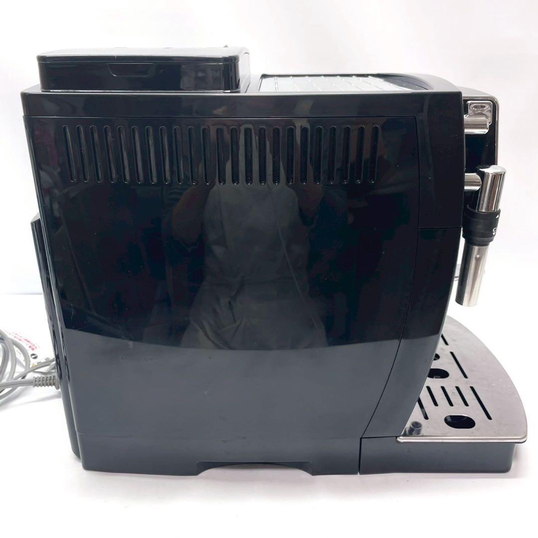 動作保証付　デロンギ　マグニフィカS 全自動コーヒーメーカECAM23120BN