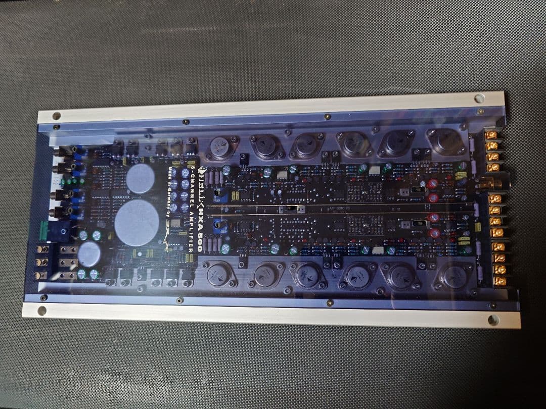 クオン　HELIX へリックス HXA500 5ch パワーアンプ