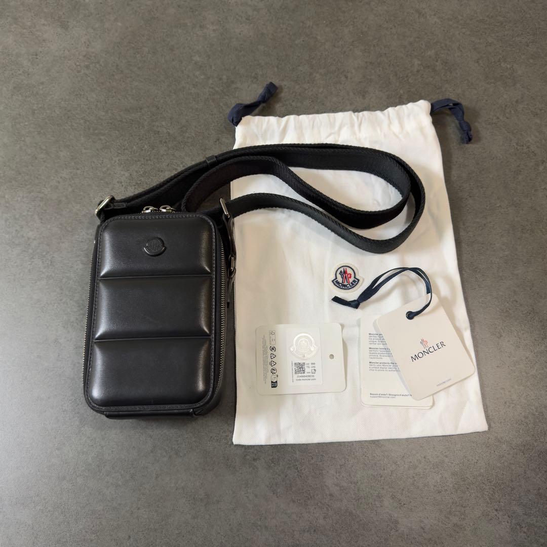 MONCLER レザーショルダーバッグ 使用5日 定価16.2万
