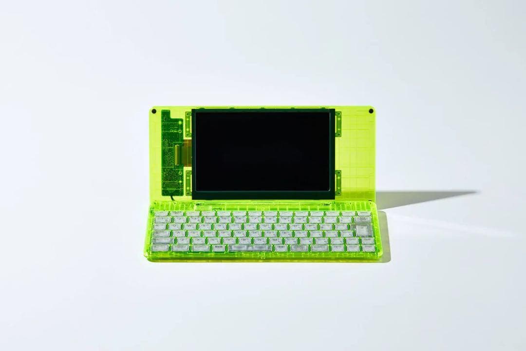 【新品未開封】ポメラDM250XY Crystal Neon Yellow