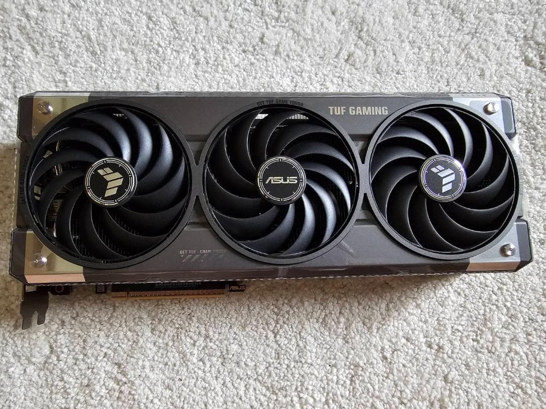 ASUS TUFGAMING GEFORCE RTX5070 グラフィックボード