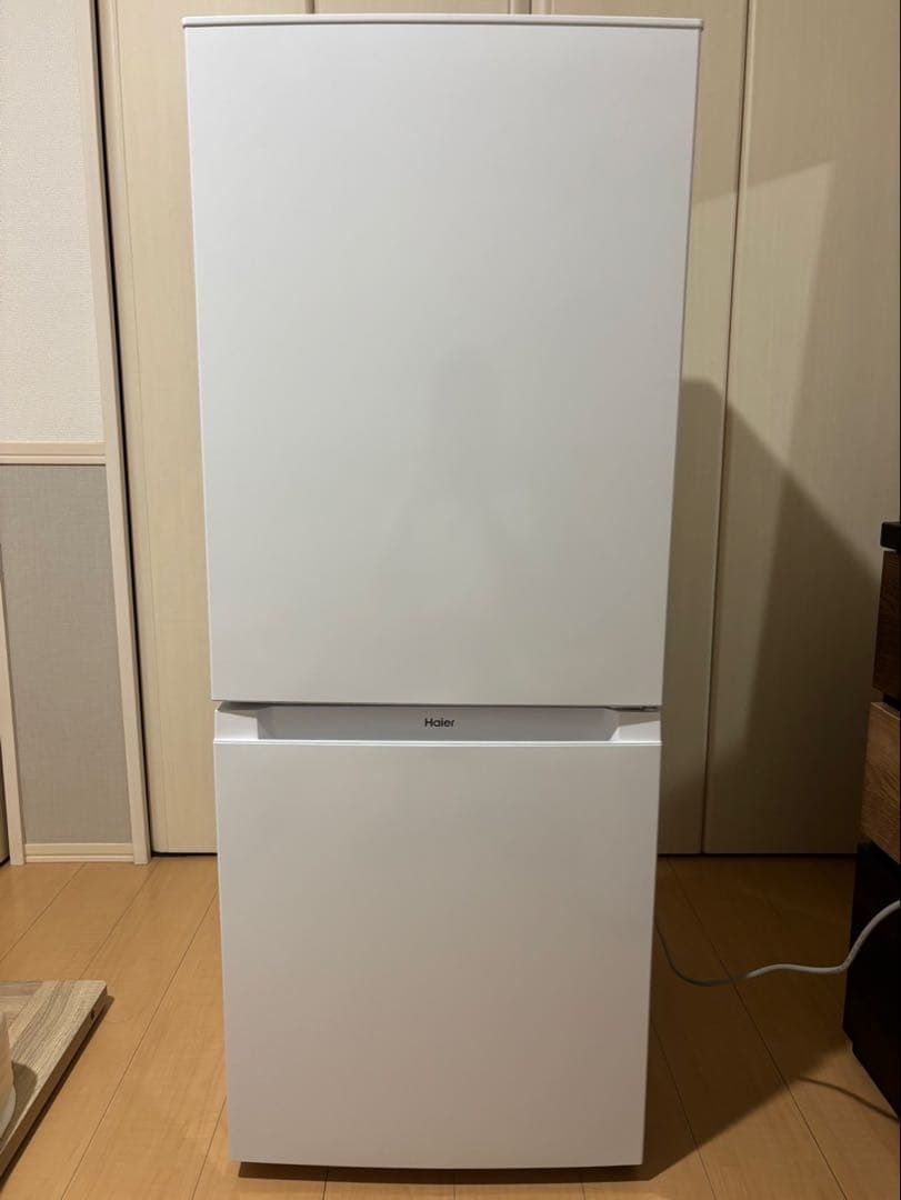 【にょ】ハイアール　ノンフロン冷凍冷蔵庫　JR-NF140P　2024年製