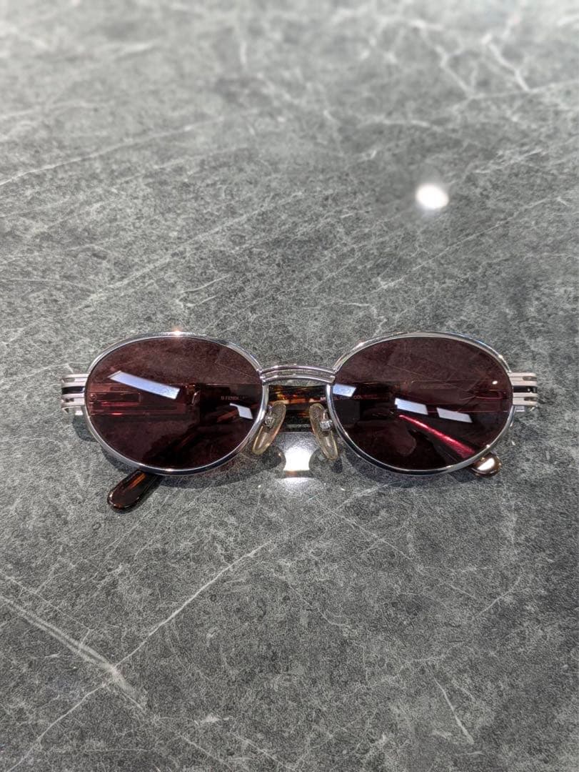 FENDIヴィンテージ シルバー オーバル型 サングラス