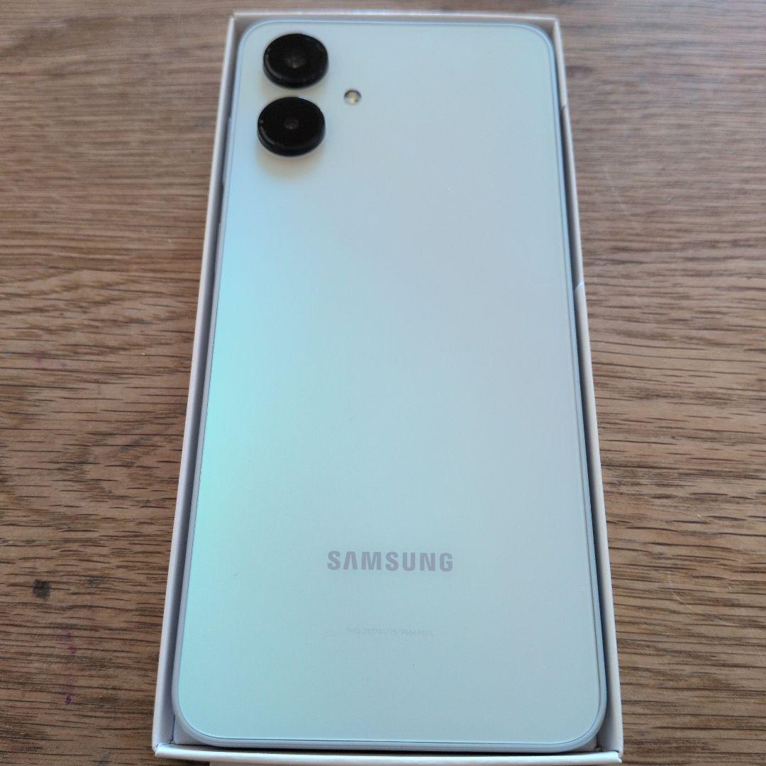 Samsung Galaxy A25 5G ホワイト 本体