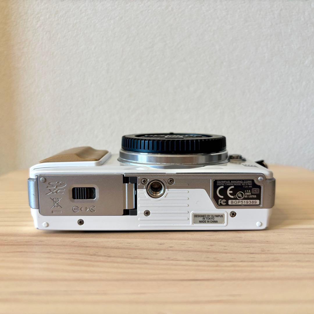 OLYMPUSオリンパス PEN mini E-PM2 ホワイト ミラーレス一眼