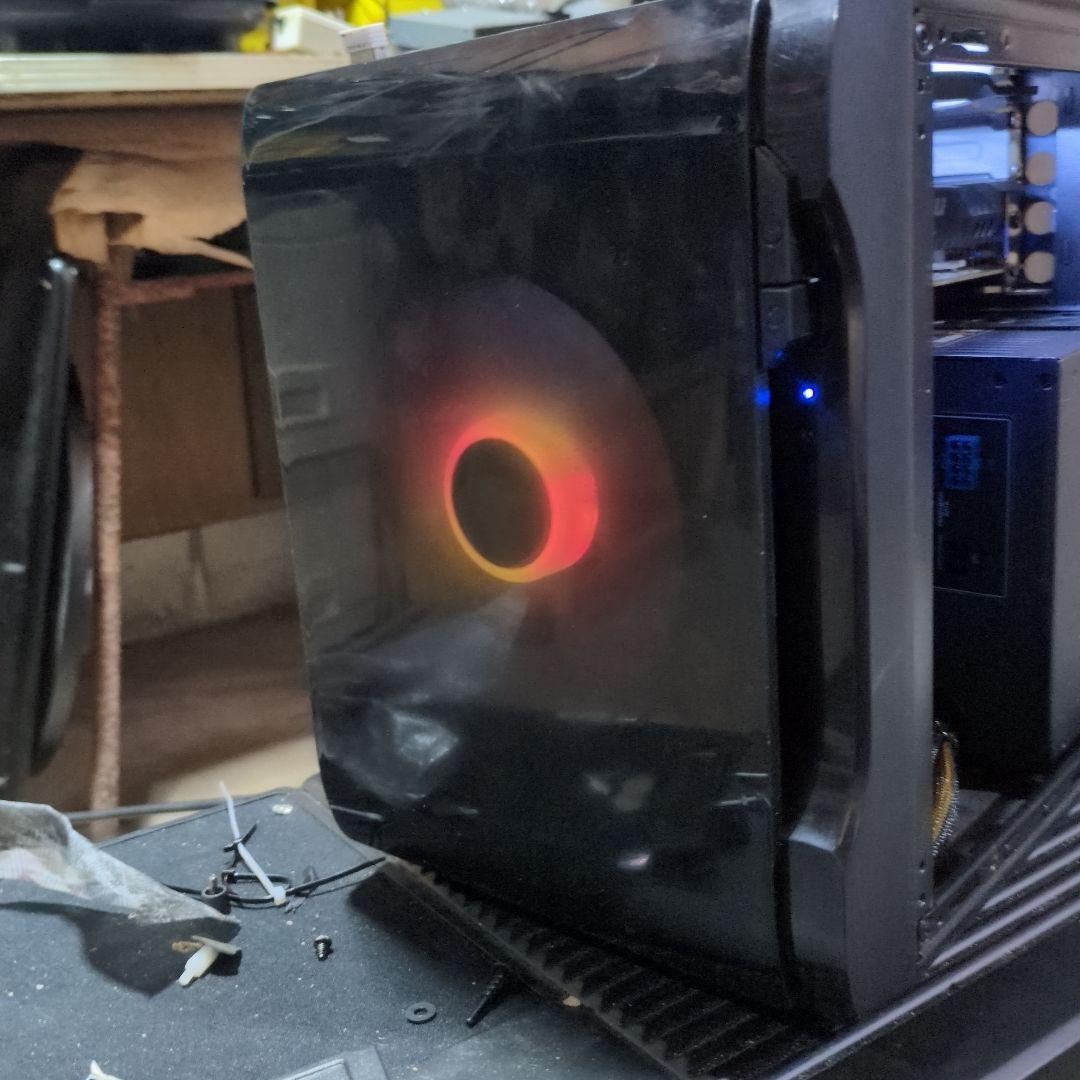 Asus ミニタワーPC