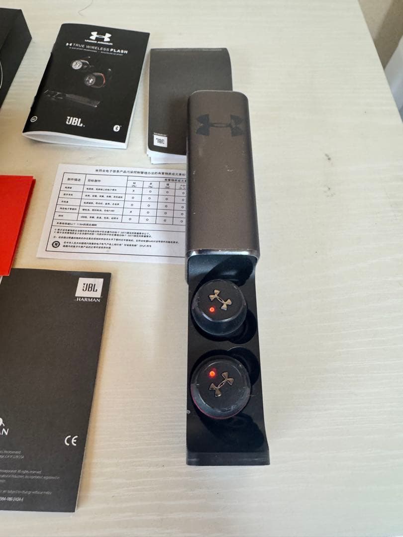 Under Armour JBL ワイヤレスイヤフォン