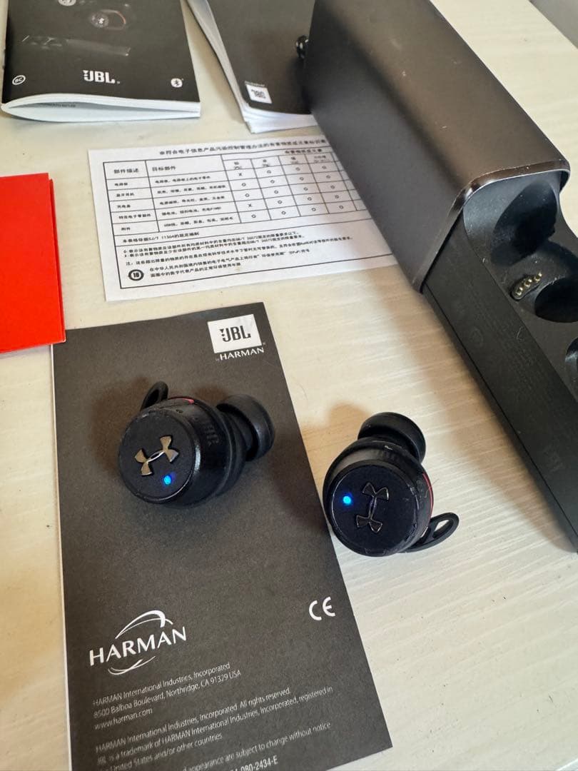 Under Armour JBL ワイヤレスイヤフォン