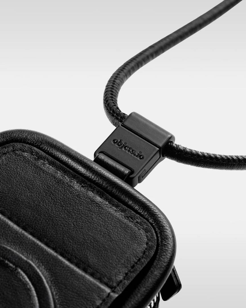 【SUNさま専用】objcts.io ストラップ付きレザーパース黒(ケース別売)