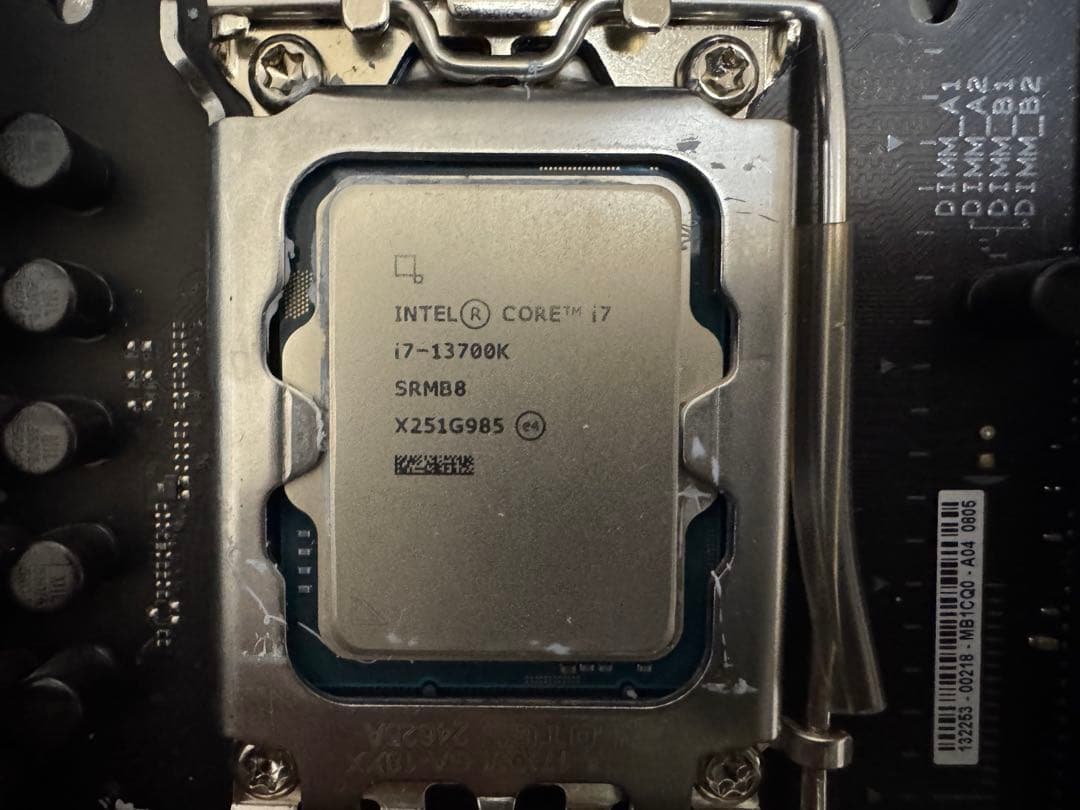 Intel core i7 13700k & マザーボード メモリ セット