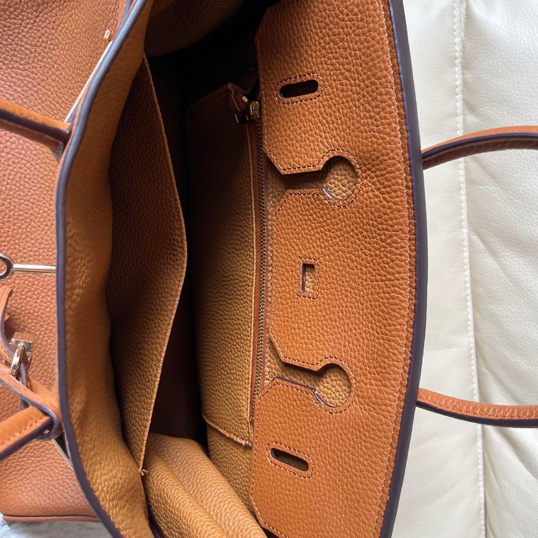 ハンドバッグ　キャメル