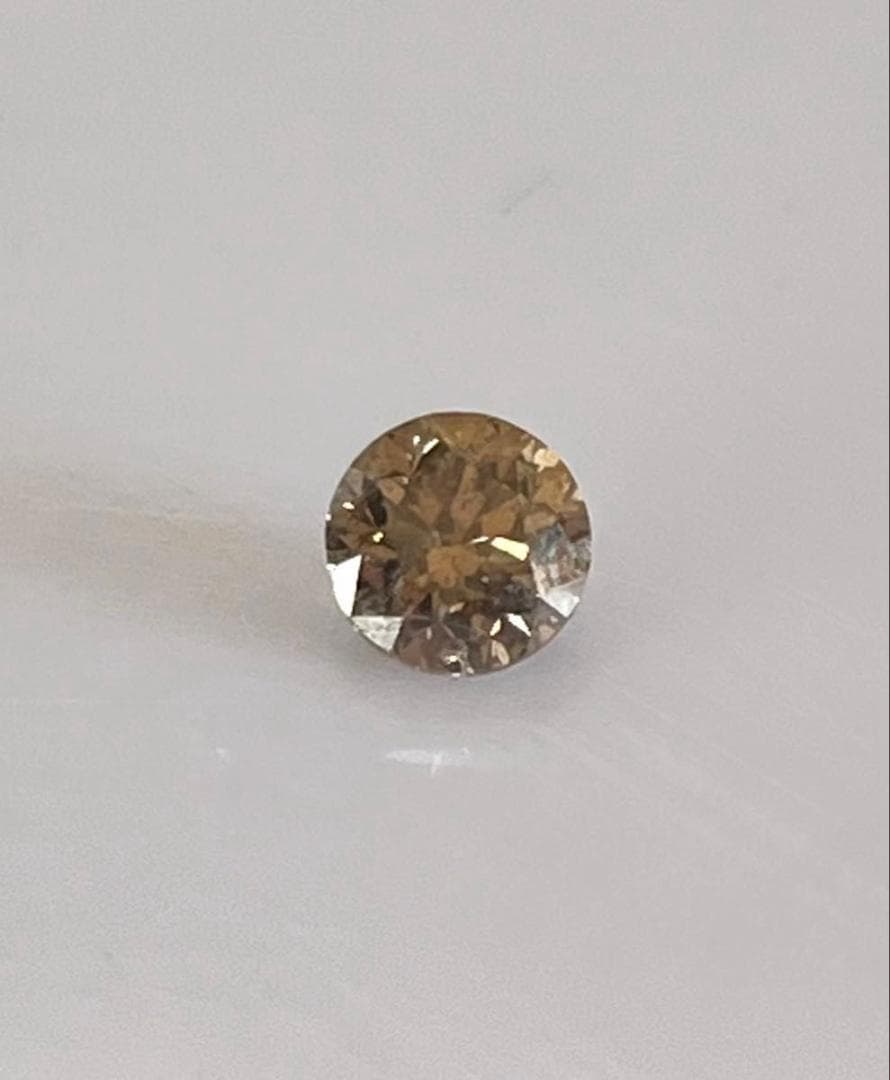 びじゅ　K18天然ダイヤモンドトップのみ0.8ct 鑑別カード付き