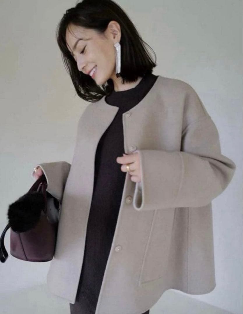 アニュアンス　ノーカラーショートリバーコート/ホワイト/ベージュ/フリーサイズ