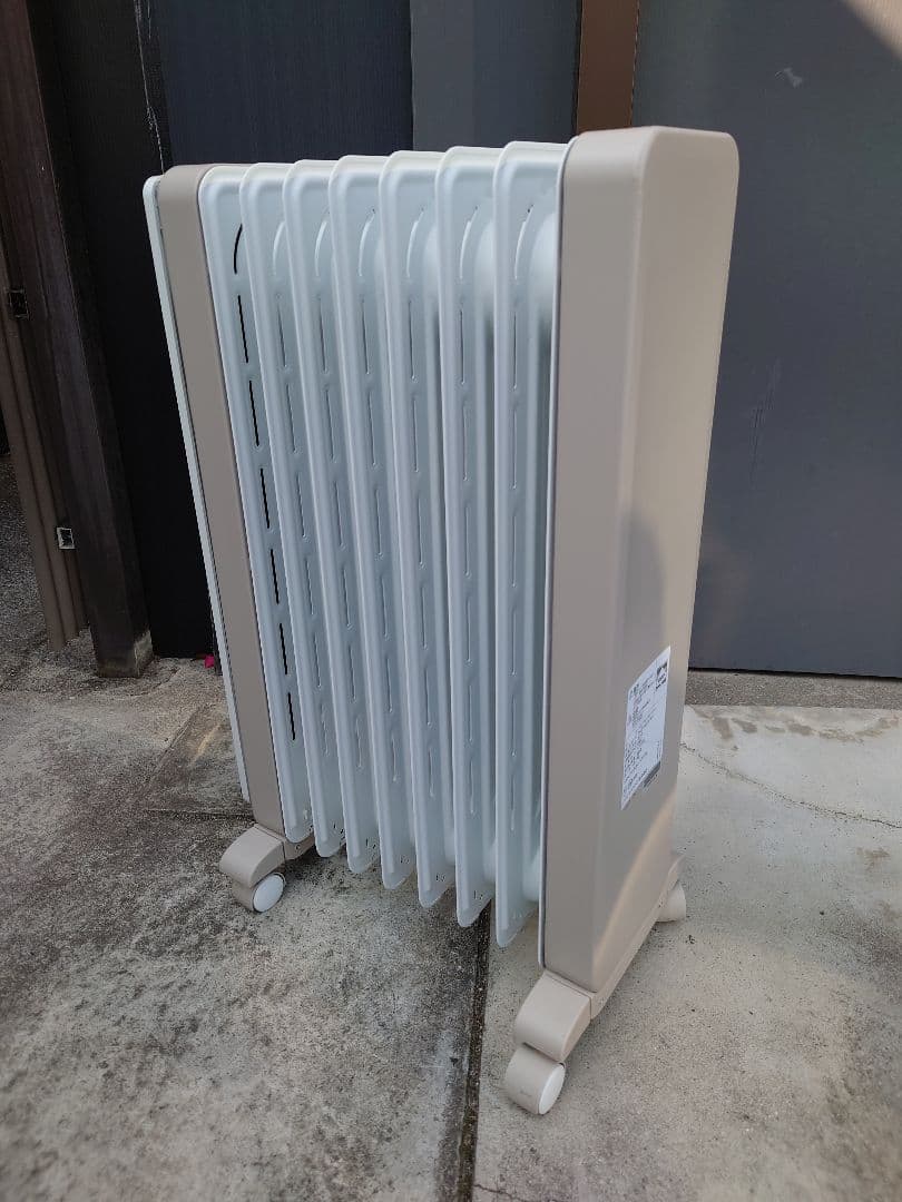 ☆デロンギ オイルヒーター RHJ21F0812-WH