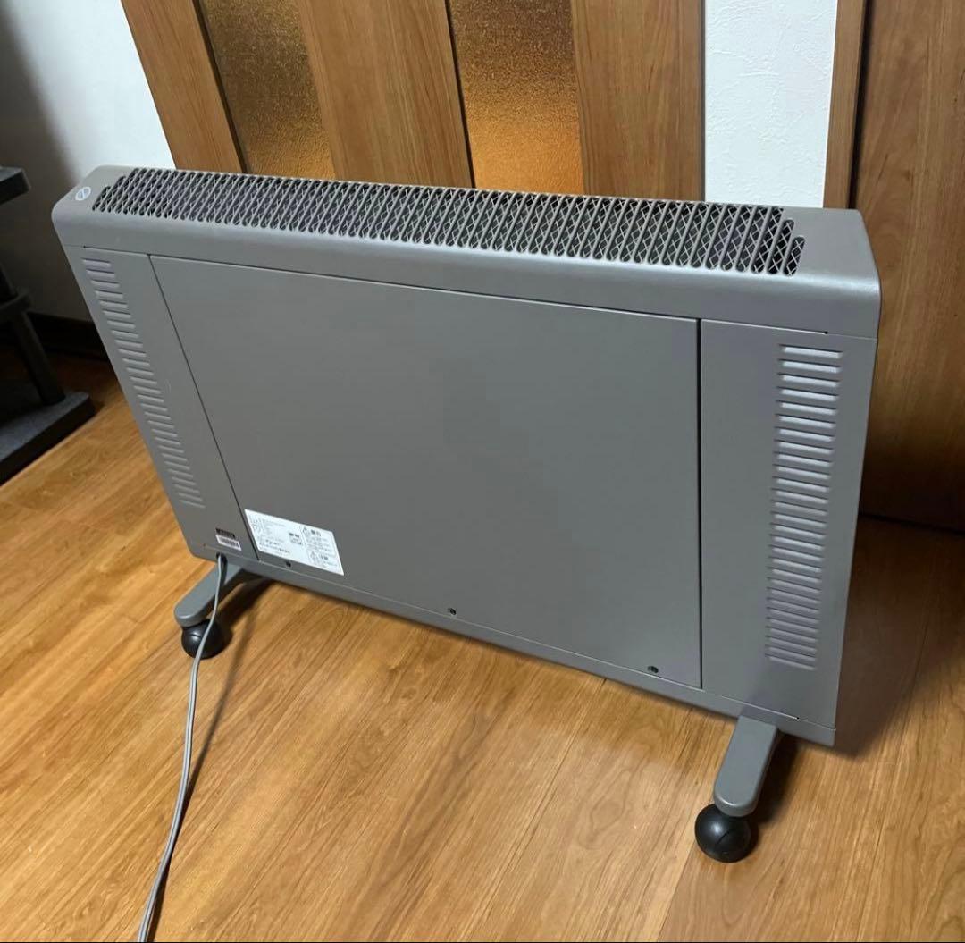 デロンギコンベクターヒーター　電気ヒーター グレー 16℃〜32℃ 温度調整