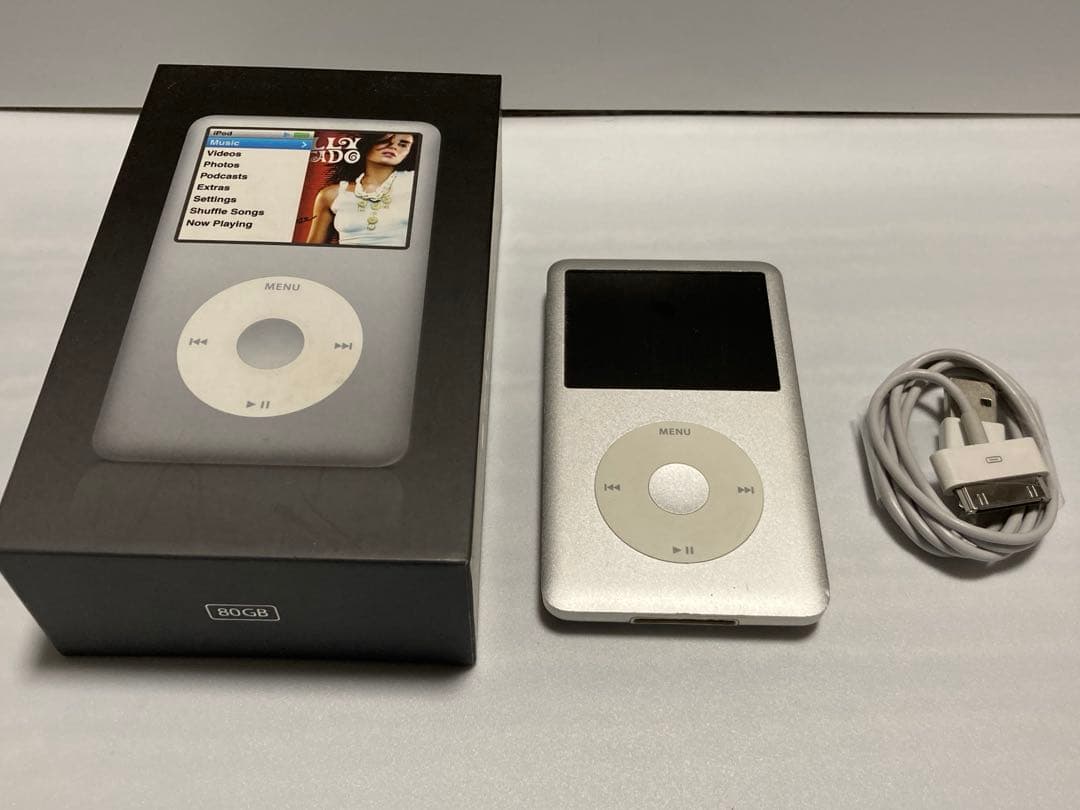 綺麗なApple iPod classic 第6世代 80GB シルバー