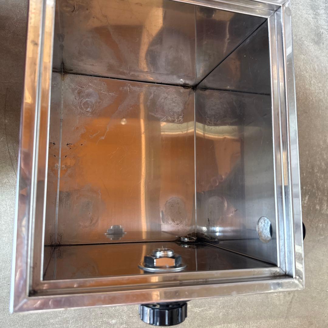 ごろんニットクビールサーバー