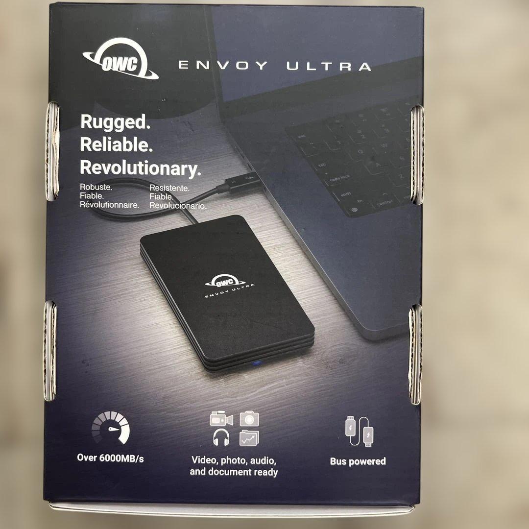 510388Envoy Ultra Thunderbolt 5外付けSSD4TB