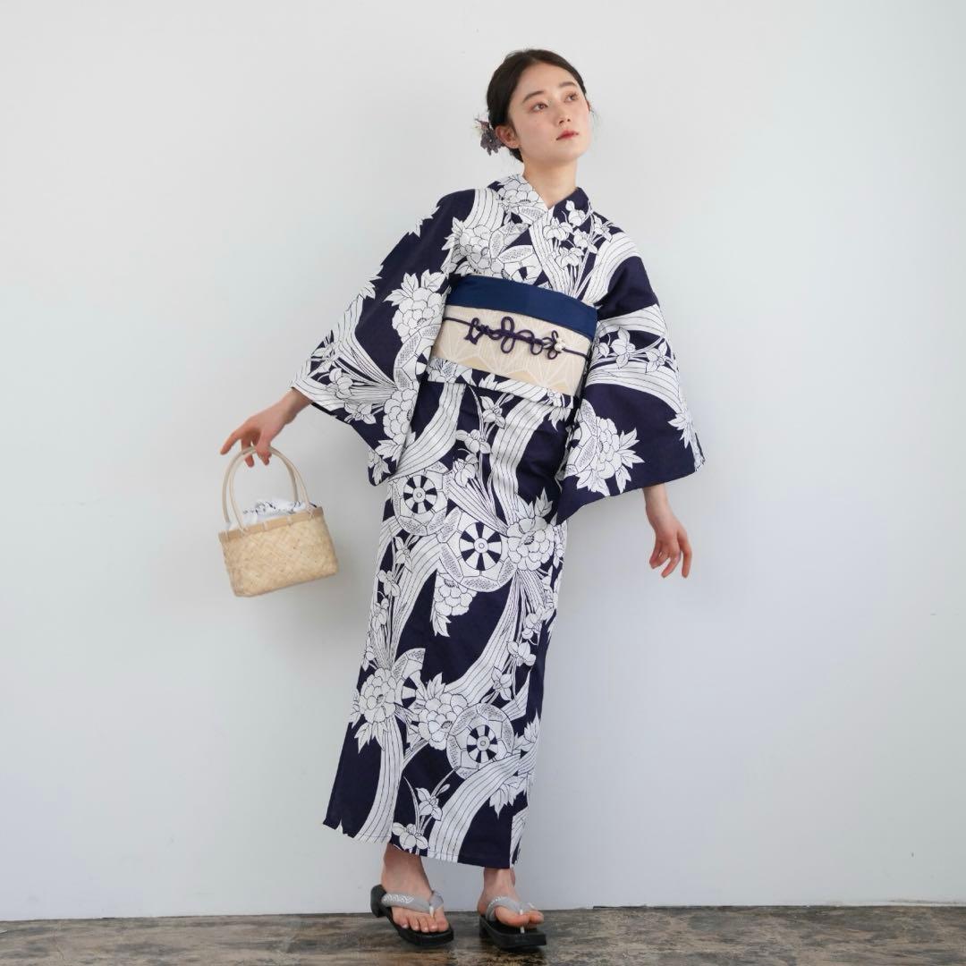 utatane 高級変わり織 浴衣3点セット 藍色に古典菖蒲と御所車