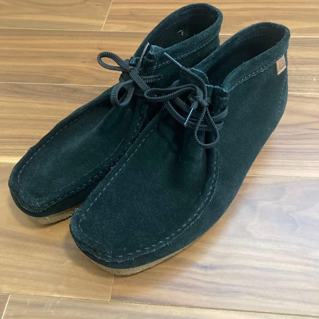 靴 clarks extreme comfort wallabee
