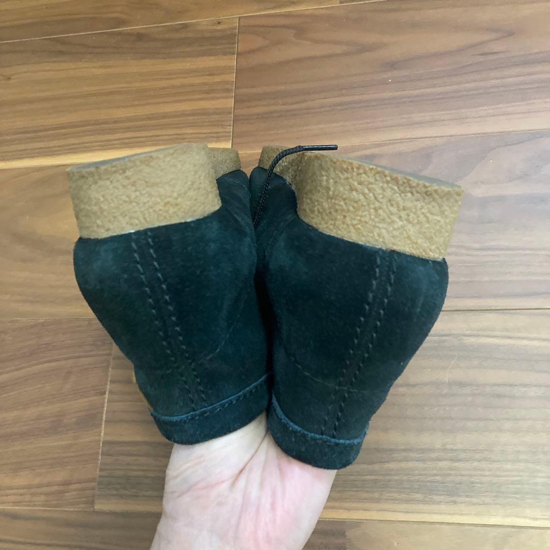 靴 clarks extreme comfort wallabee