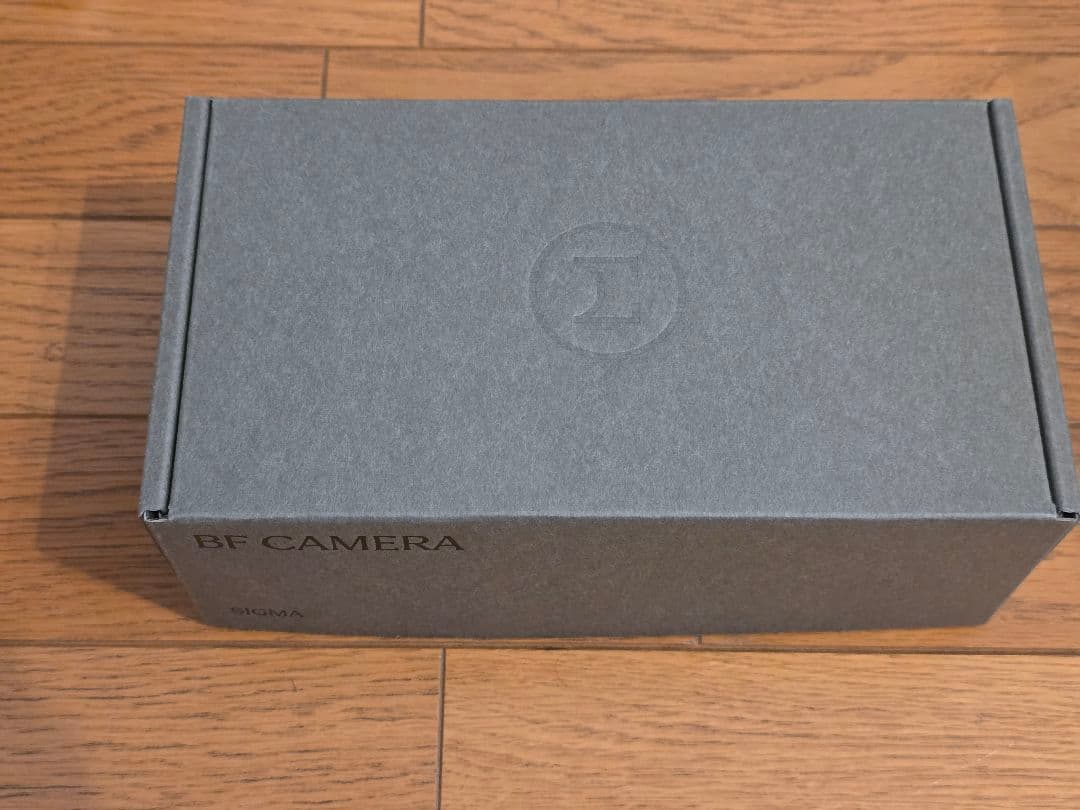 SIGMA BF+ 追加バッテリー & SIGMA 20mm F2 DG付き