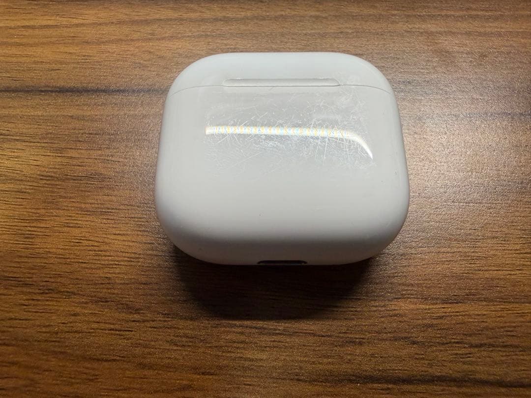 AirPods 4 本体 ノイズキャンセリングなし