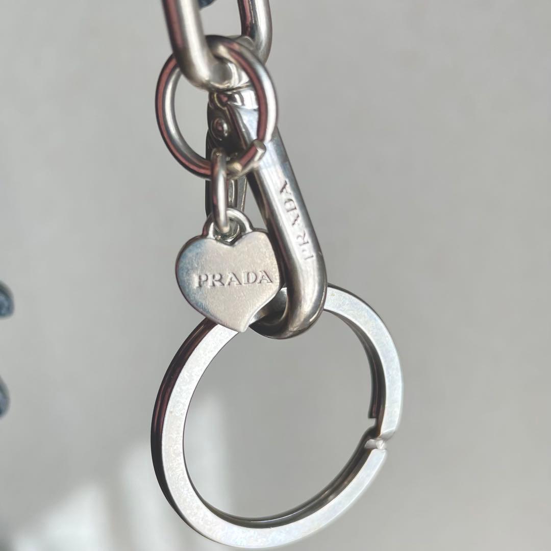 PRADA ブラッククマ型チャーム キーホルダー