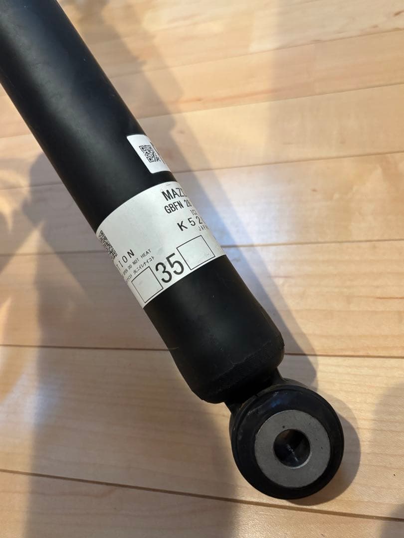 【美品】新車5000キロ外し mazda6 アテンザ gj 純正サスペンション