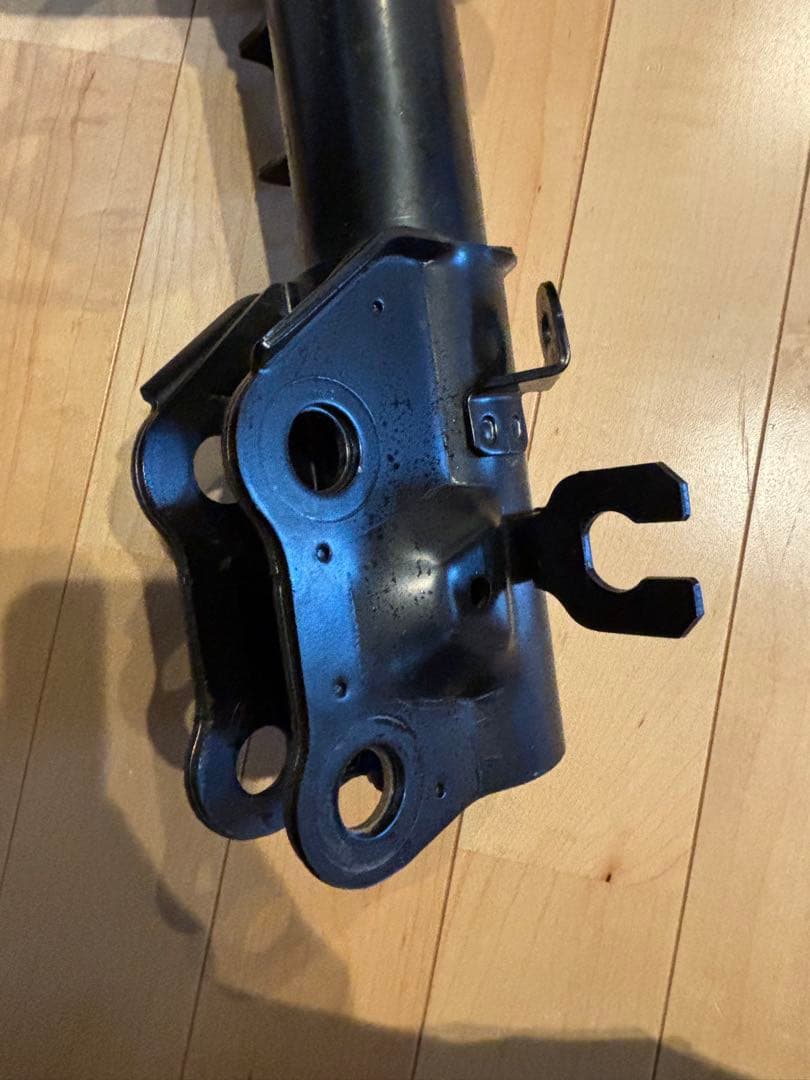 【美品】新車5000キロ外し mazda6 アテンザ gj 純正サスペンション