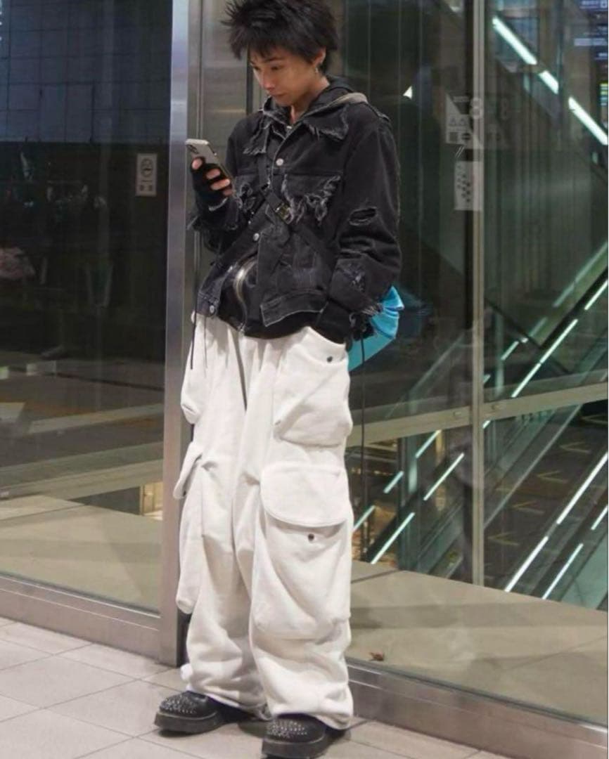 あおば着用　entire studios スウェットカーゴ