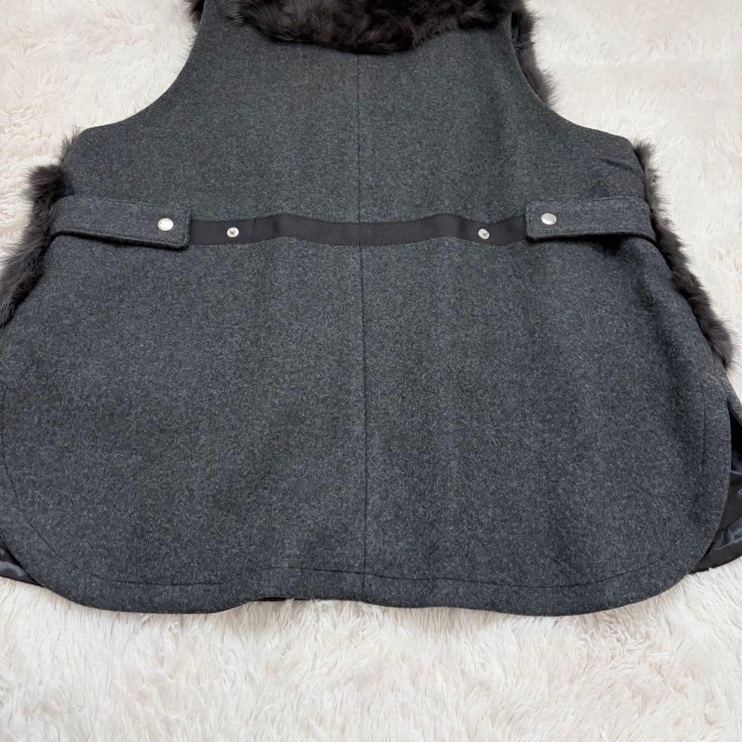 人気✨美品✨エイミーロウ　ファー＆メルトンミドル丈ベストジレ　ラビットファー