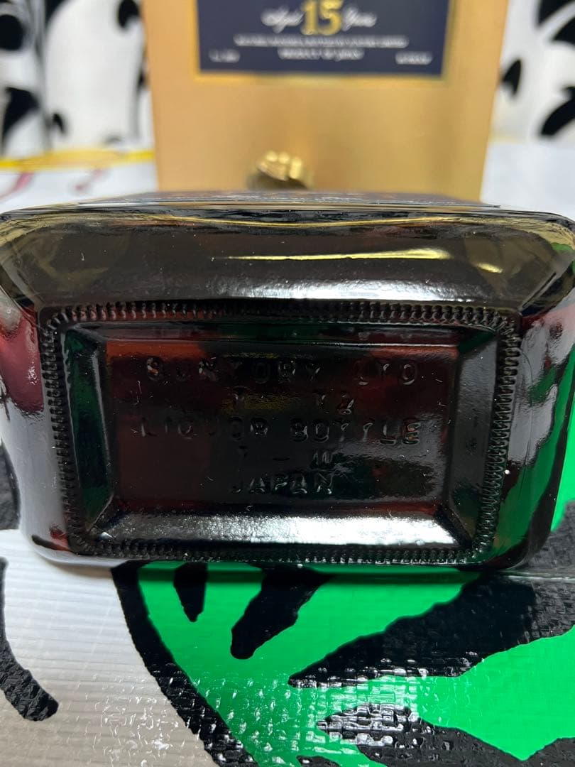 サントリー ウイスキー ローヤル プレミアム15年 ブルーラベル700ml