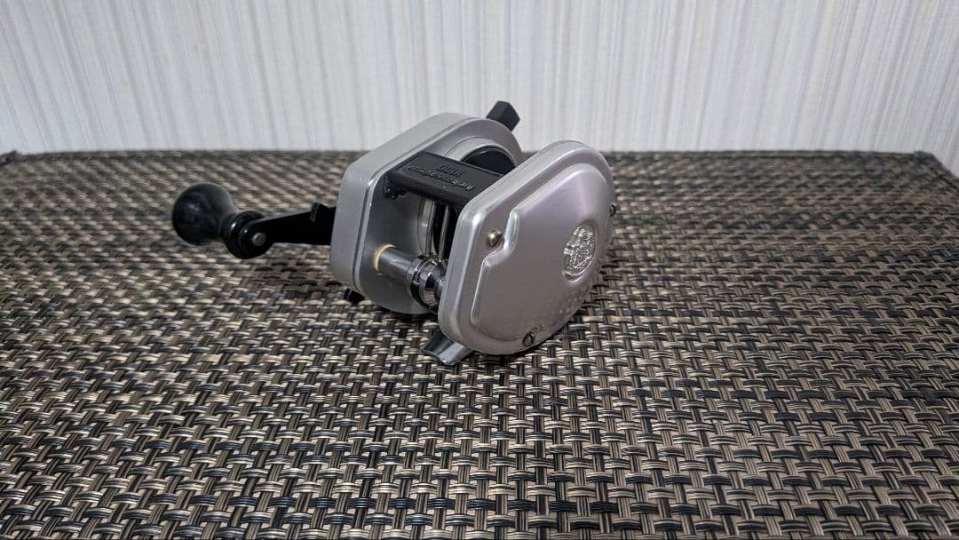 美品 abu1000 アブ1000 アンバサダー アブガルシア ビンテージ