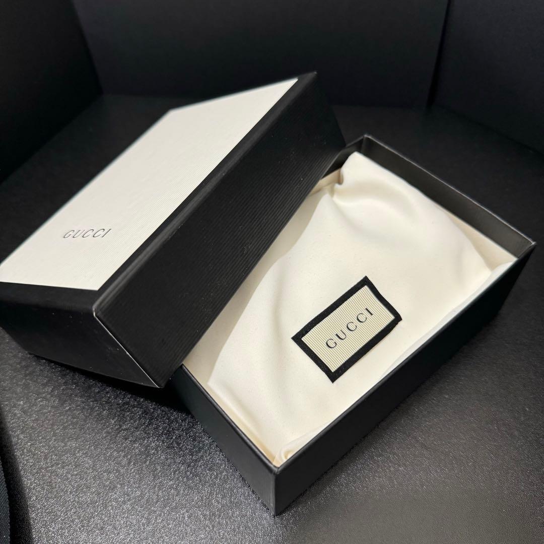『箱,付属品完備』 GUCCI キーケース レザー GGライン 6連リング