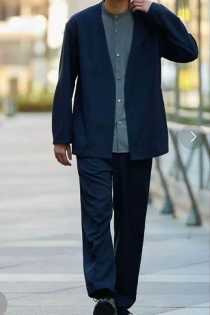 URBAN RESEARCH ノーカラージャケット+スラックス セットアップ　紺