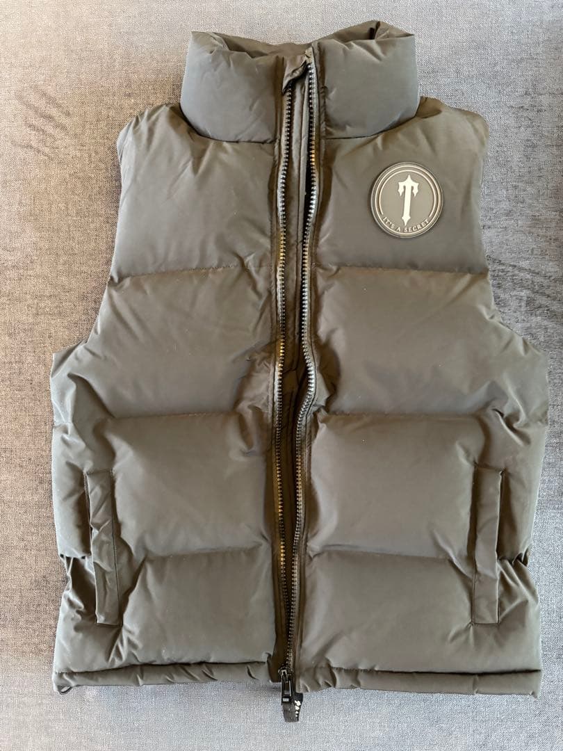 trapstar ダウンベスト　サイズs新品未使用