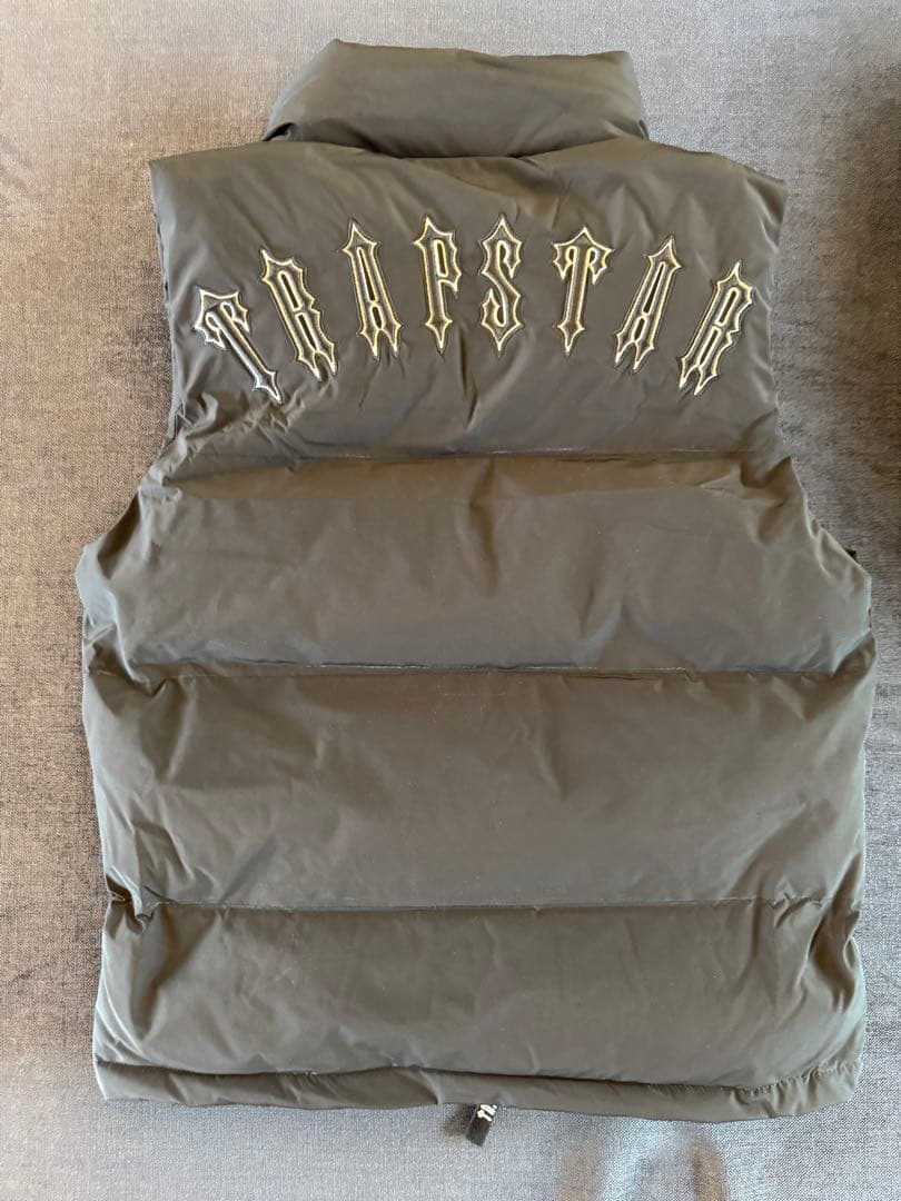trapstar ダウンベスト　サイズs新品未使用