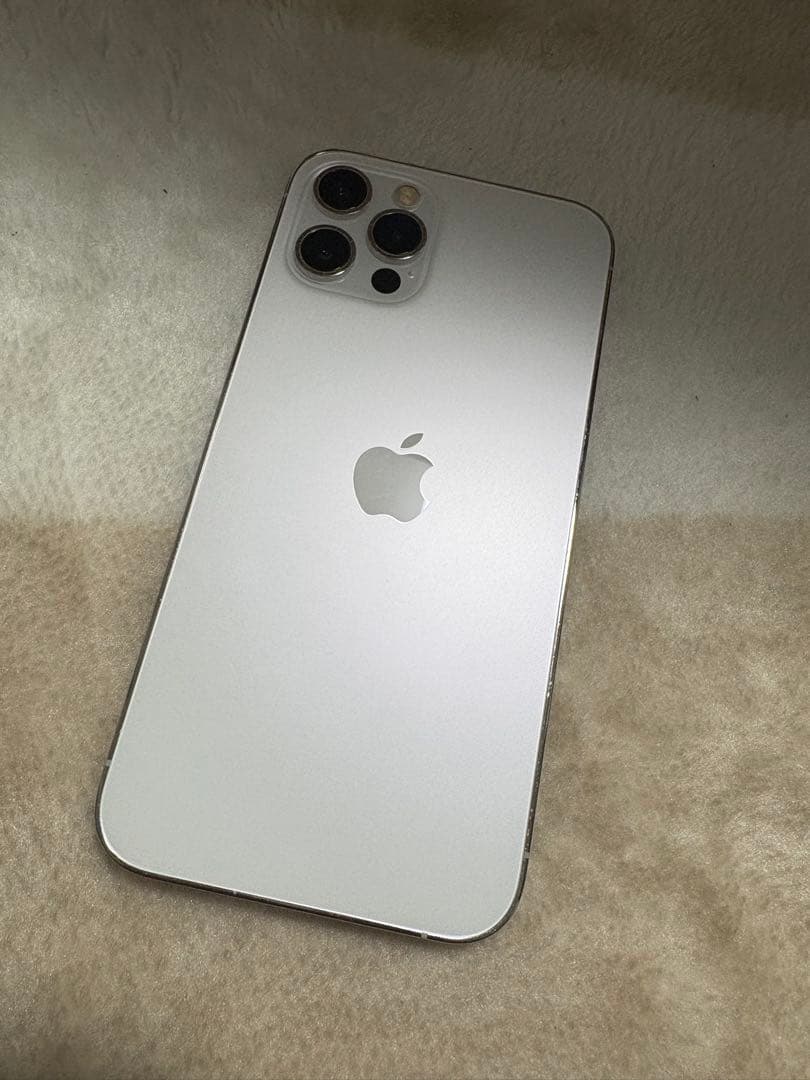 Apple iPhone 12Pro 128GBシルバー 本体