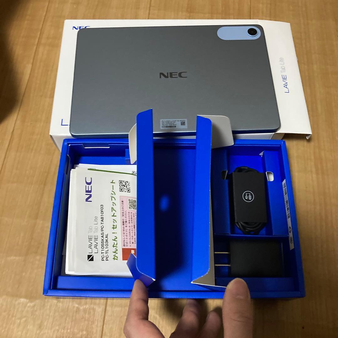 美品　NEC LAVIE Tab Lite PC-TL103KAL
