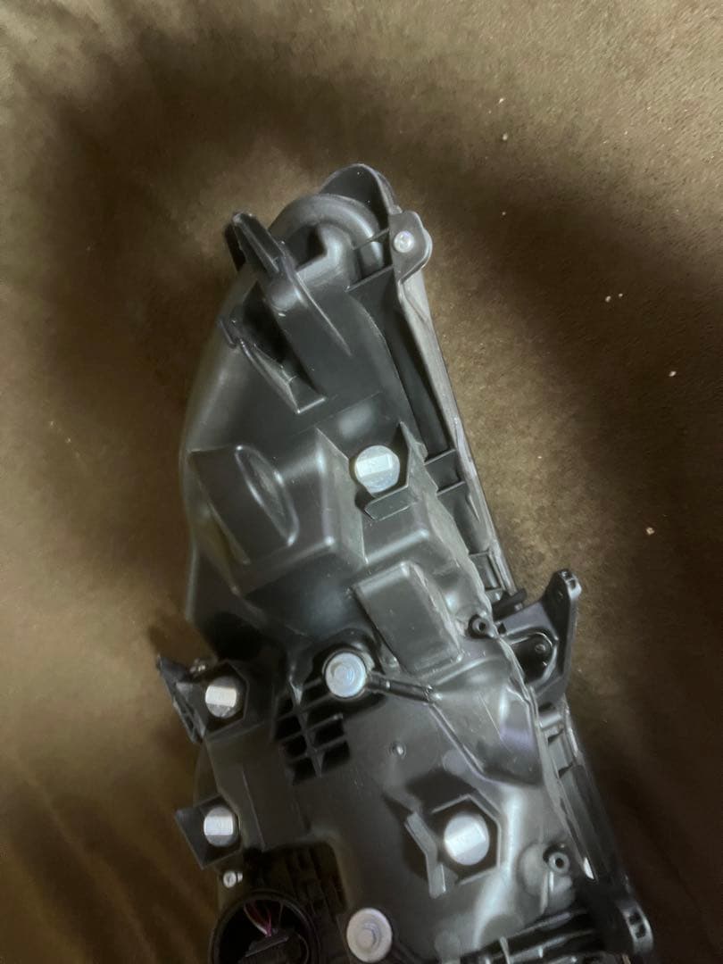 TOYOTA 30アルファード　純正ヘッドライト左