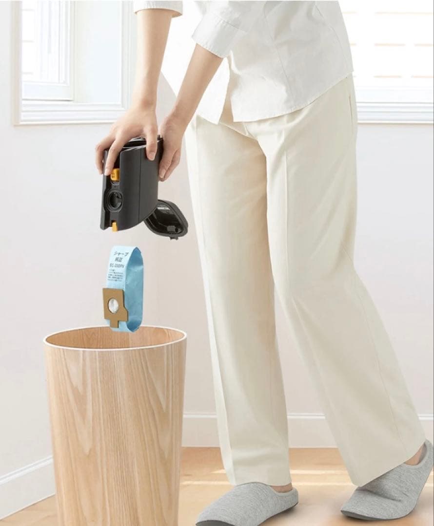 シャープ SHARP コードレス掃除機 RACTIVE Air EC-KR2-B