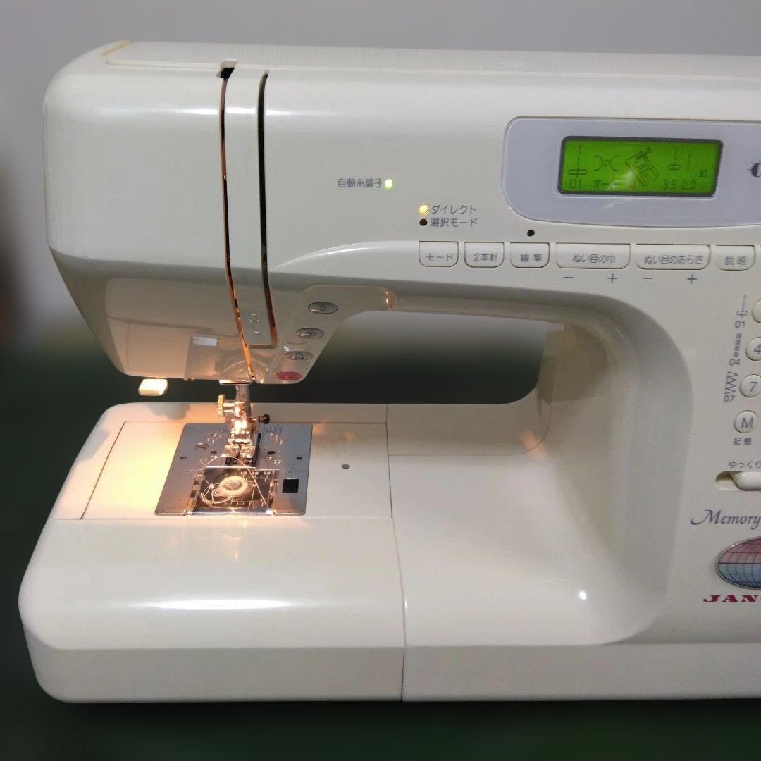 蛇の目ミシンメモリークラフト5100型。