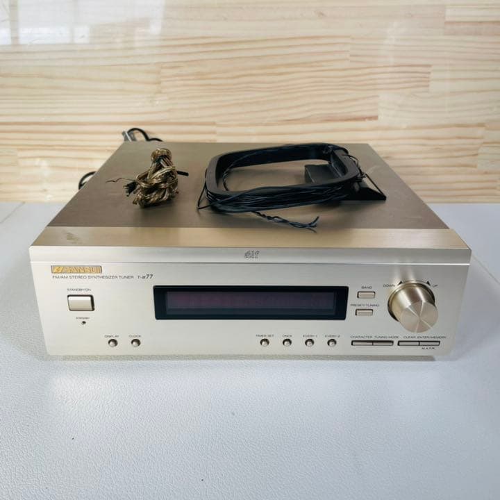 SANSUI 高感度高音質　チューナー　T-α77