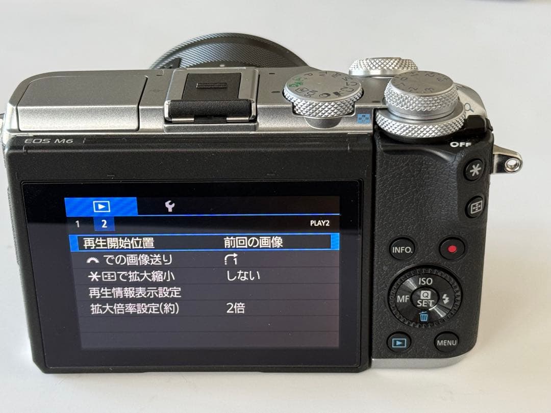 新古品：Canon EOS M6 ダブルズームレンズキット