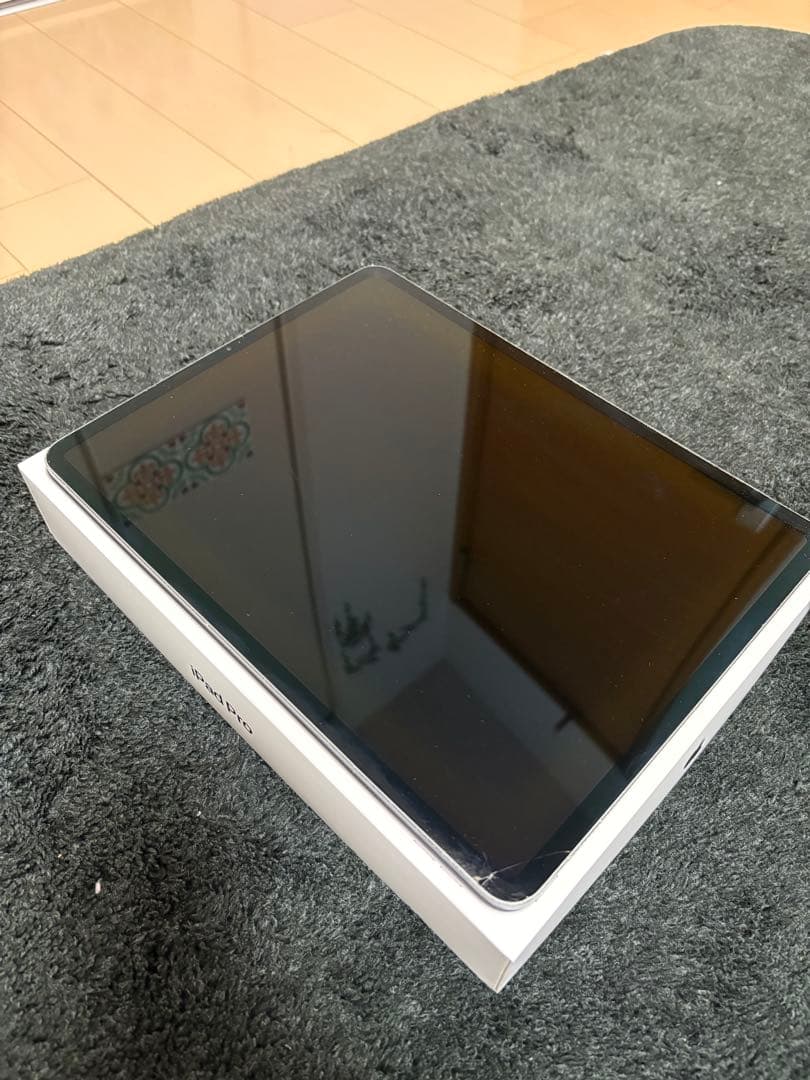 【大特価‼️】　12.9インチiPad Pro（第4世代）Wi-Fiモデル＋箱付き